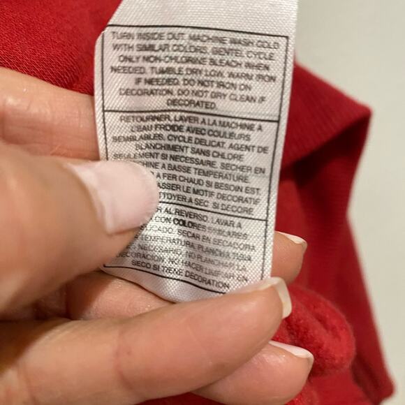 L’auberge Red Hoodie Sz M - Picture 7 of 11